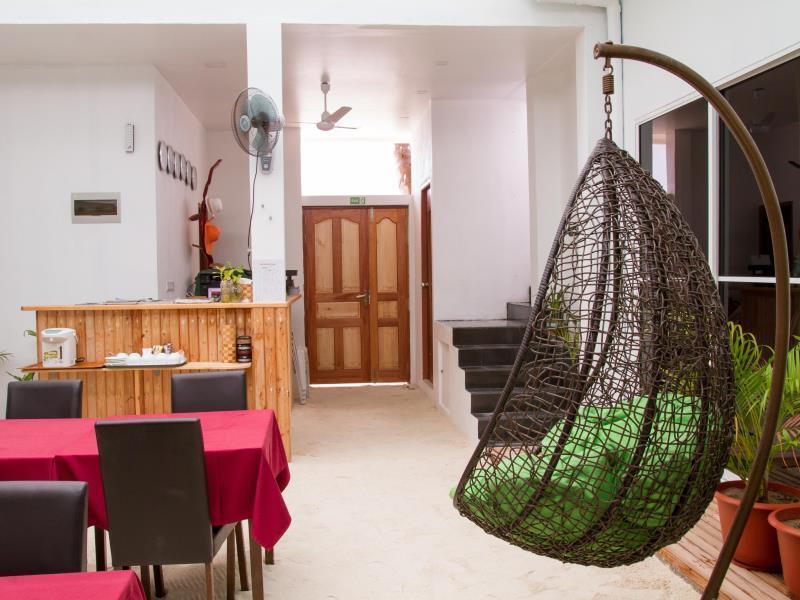Royal Pearl Inn Maafushi Exteriör bild