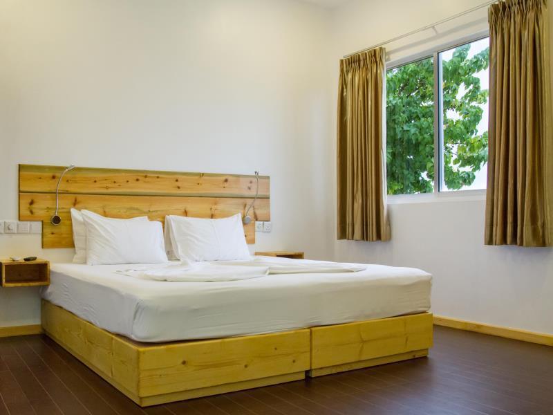 Royal Pearl Inn Maafushi Exteriör bild